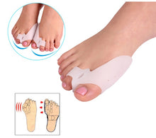 Silicone toe braces for toe separation